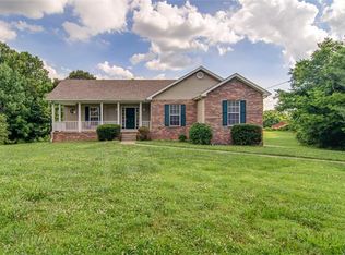 560 Martin Rd, Clarksville, TN 37042