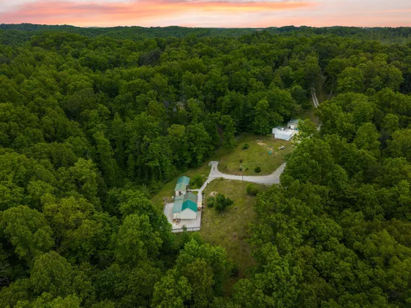 2585 Hazel Patch Rd, East Bernstadt, KY 40729