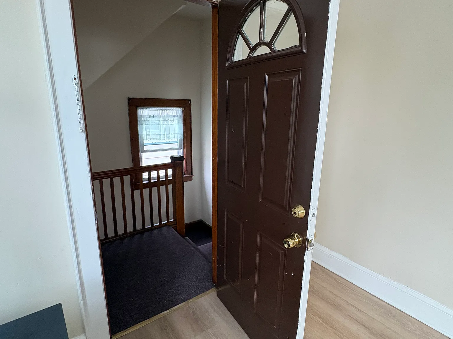 3 bed, 1200 sqft, $3,000 — Photo 2