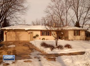 724 Lamers Rd, Kimberly, WI 54136