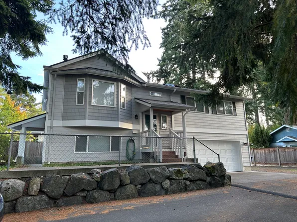 19811 Wallingford Ave N, Seattle, WA 98133