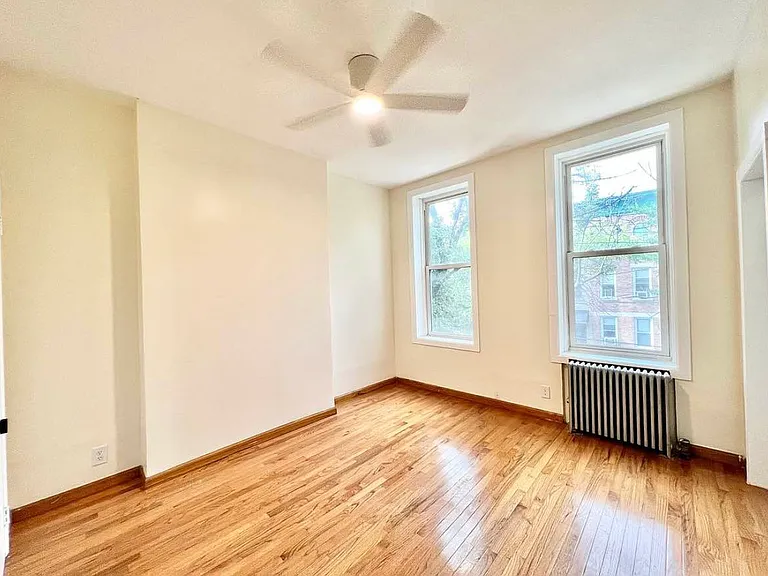 602 Morgan Ave #2 — Photo 4