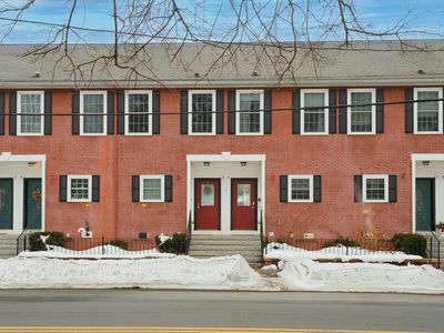 900 Lawrence St #5, Lowell, MA, 01852