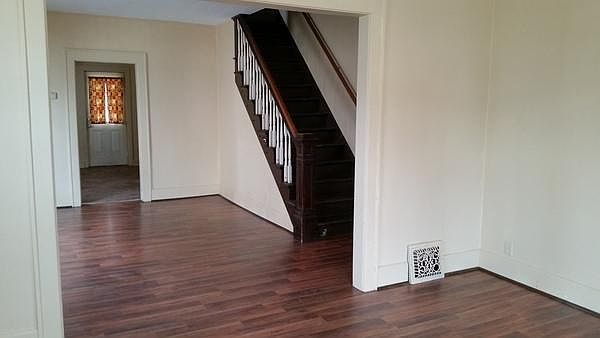 2nd image of 215 E Milner St