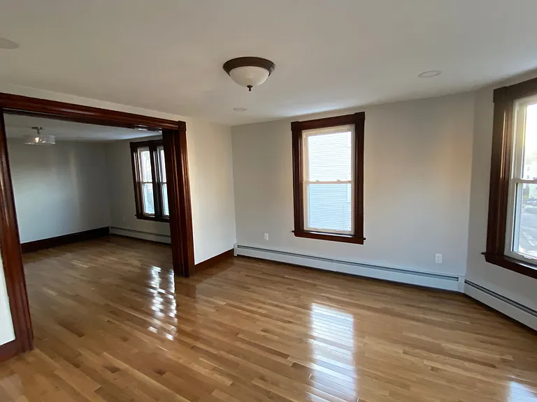70 Seymour St #2 — Photo 12