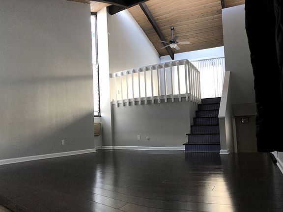 0C5DFF83-F293-415D-A8C1-D85C4F7E4D18