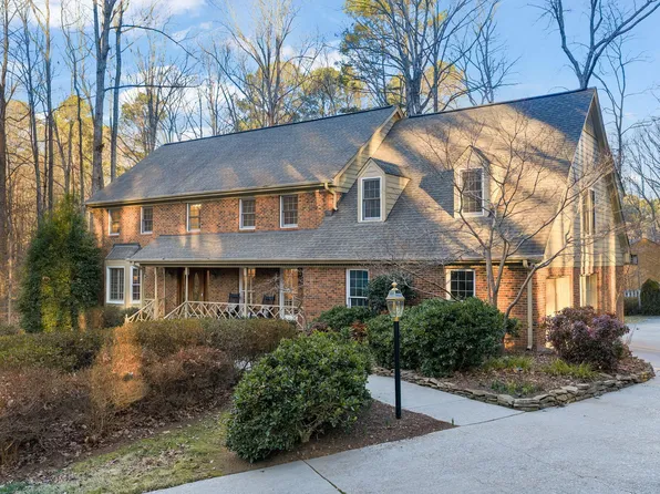 2300 Valley Forge Dr, Raleigh, NC 27615