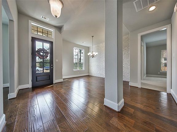3rd image of 110 Blanton Bend Ct