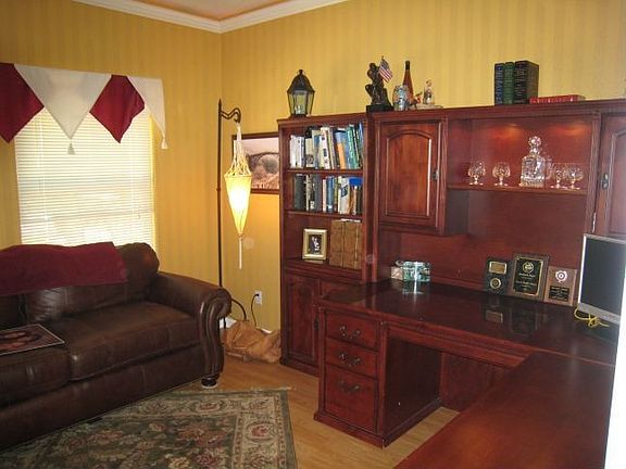 Guest Room/Den