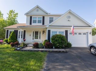 33 Windrose Way, Watervliet, NY 12189