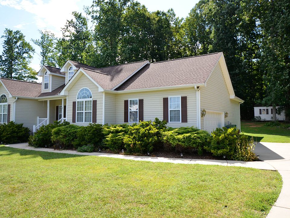 1st image of 171 River Run Dr