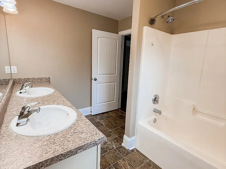 48 Ruby Ln — Photo 22