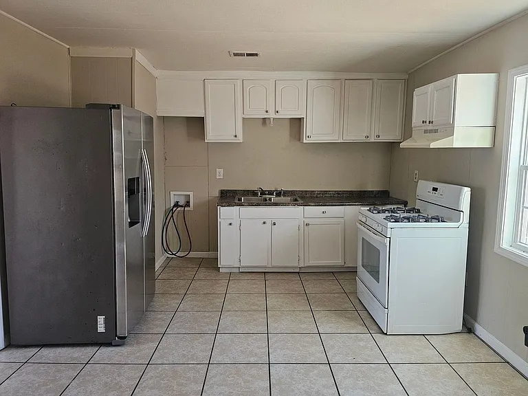 4529 Wactor St — Photo 6