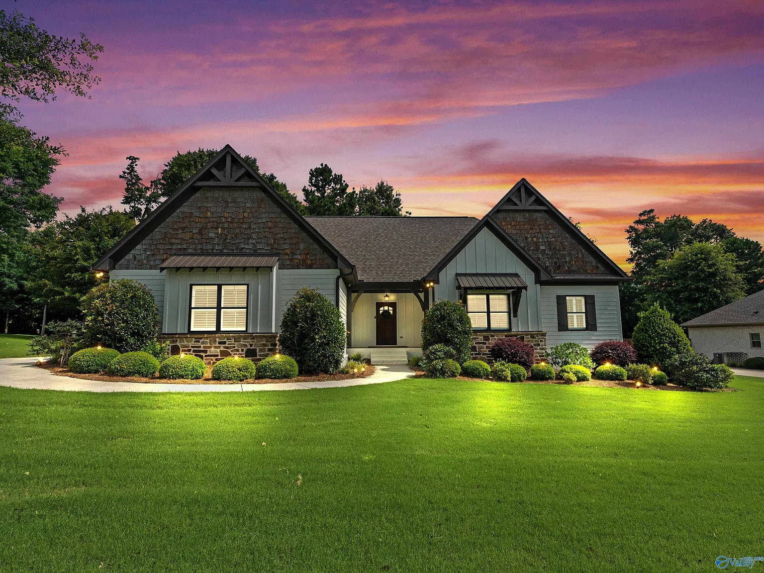 4 bed, 3.0 bath, 4003 sqft, $4,800 — Photo 1