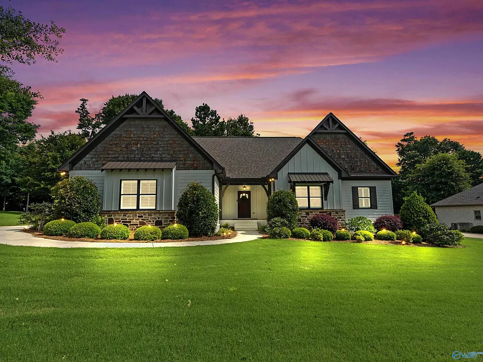 180 Greystone Pass