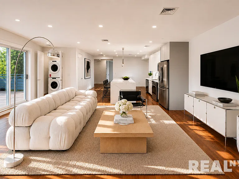 20 Terrace Pl #PHF — Photo 4