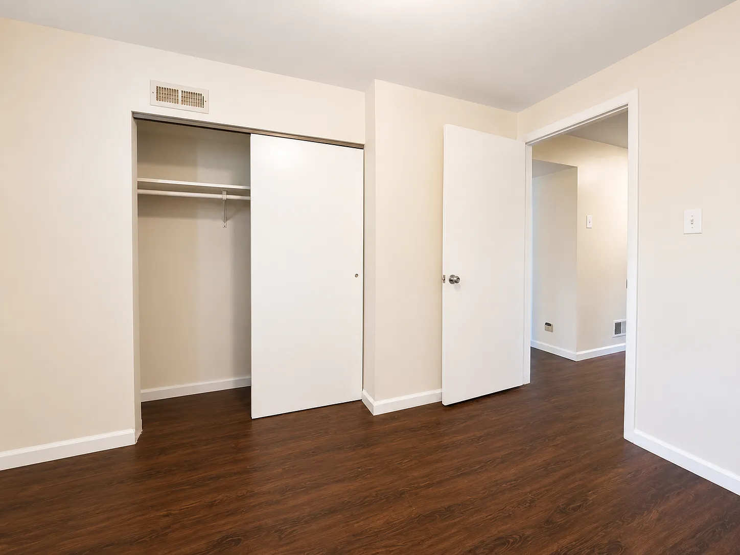 1 bed, $2,100 — Photo 4