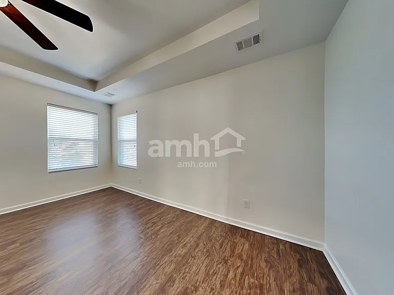 224 Dogwood Cir — Photo 11