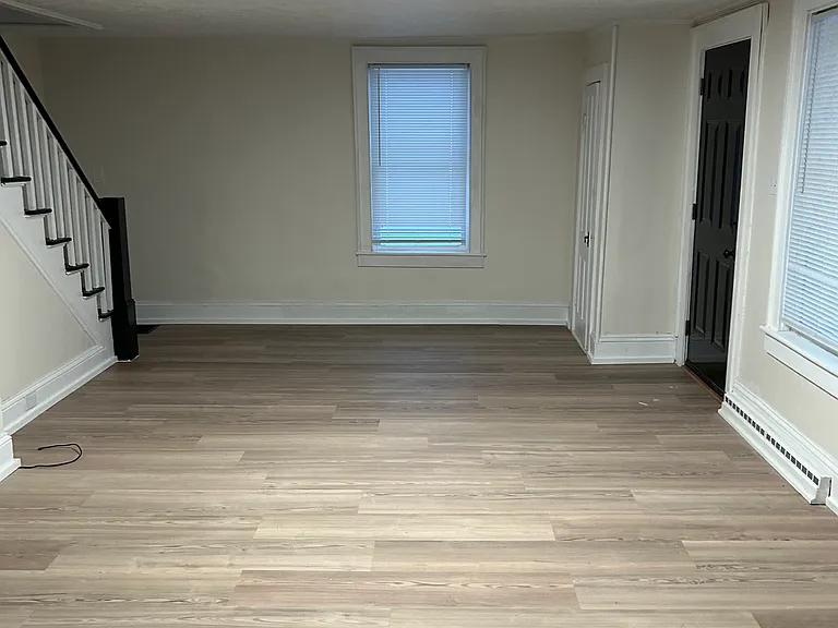 5 Lincoln St — Photo 3