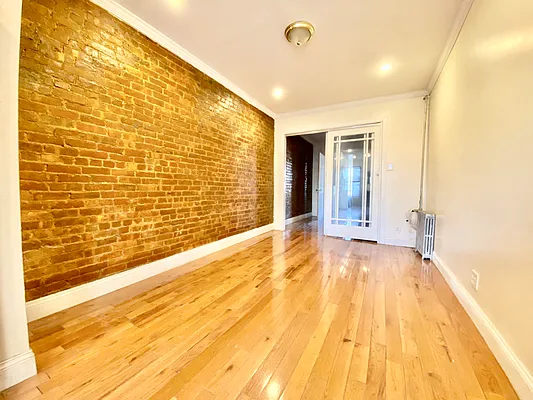 Rented by Compass | media 10