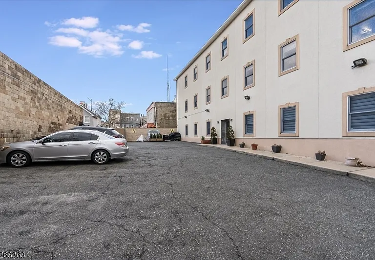 33-37 New York Ave #2A — Photo 22