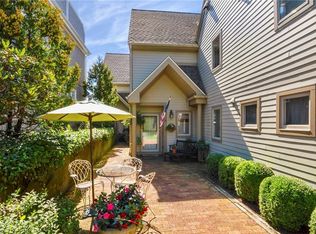 468 Kingstown Rd APT 7, South Kingstown, RI 02879