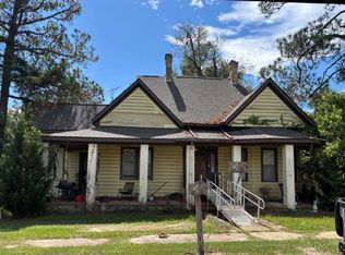 157 E Pine St, Colquitt, GA 39837