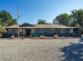 332 Rene Dr, Shady Cove, OR 97539