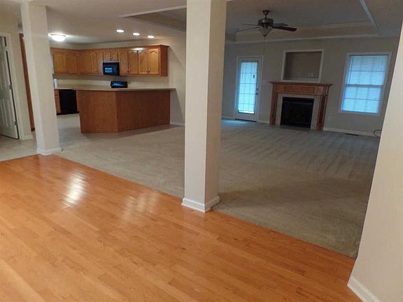 4th image of 3243 Twelve Oaks Blvd