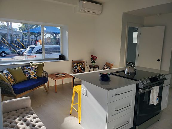 3rd image of 8035 Byron Ave APT 1