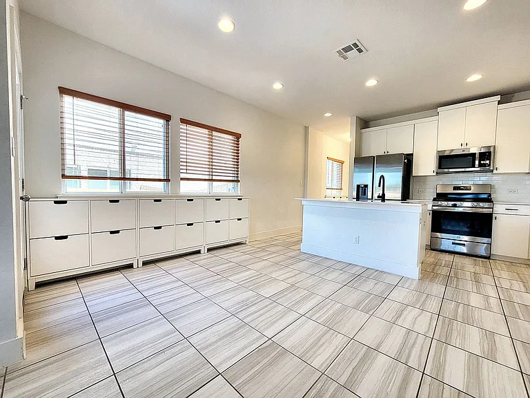 130 Furlong Dr #81 — Photo 6