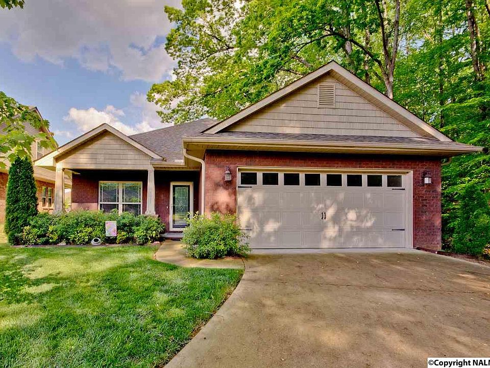 1st image of 3021 Watch Hill Dr SE