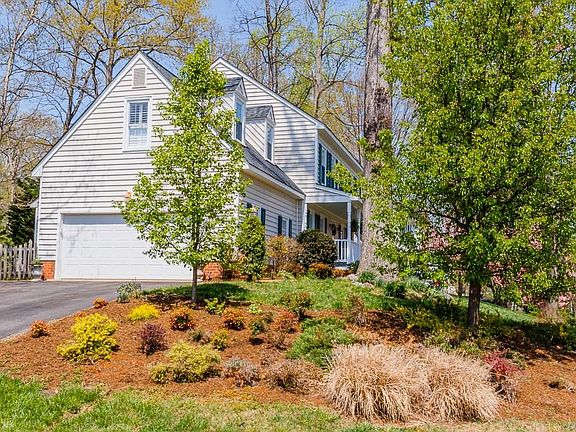 3rd image of 10251 Cloverlea Ct