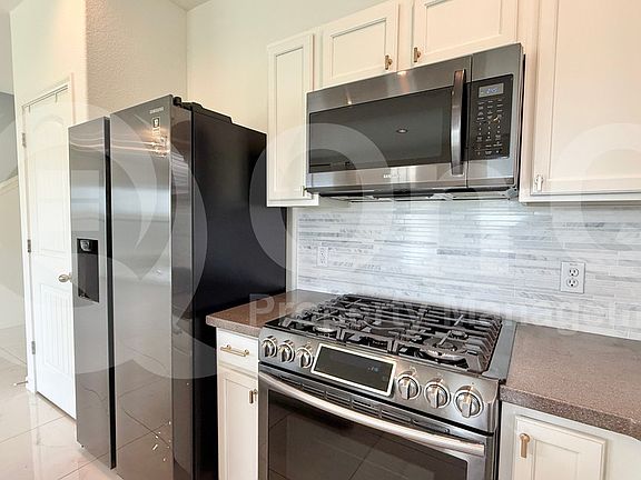 5th image of 12224 Timber Heights Dr