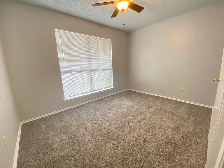 6101 Meadowside Trl — Photo 13