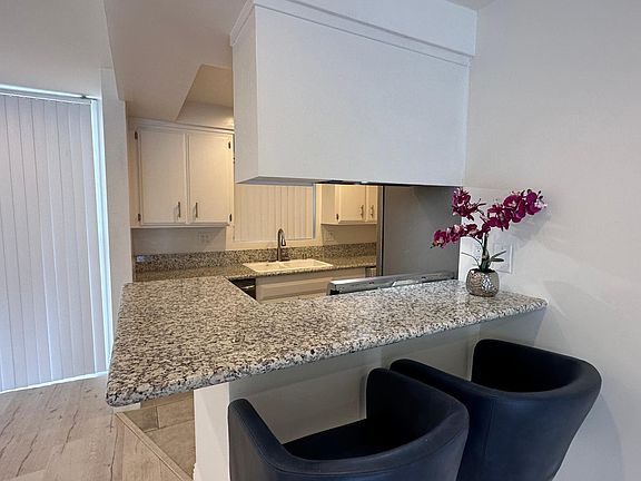 2nd image of 1728 Montana Ave #22