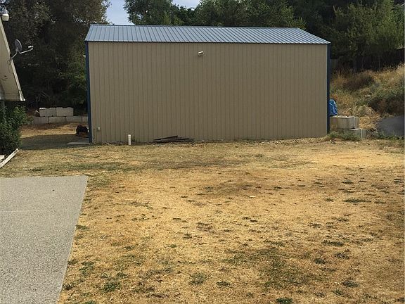 5th image of 431 W Grand Coulee Ave