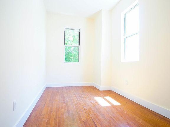 4th image of 74 De Sales Pl APT 2R