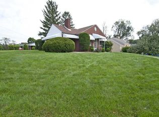 131 Meadowbrook Dr, Bethel Park, PA 15102