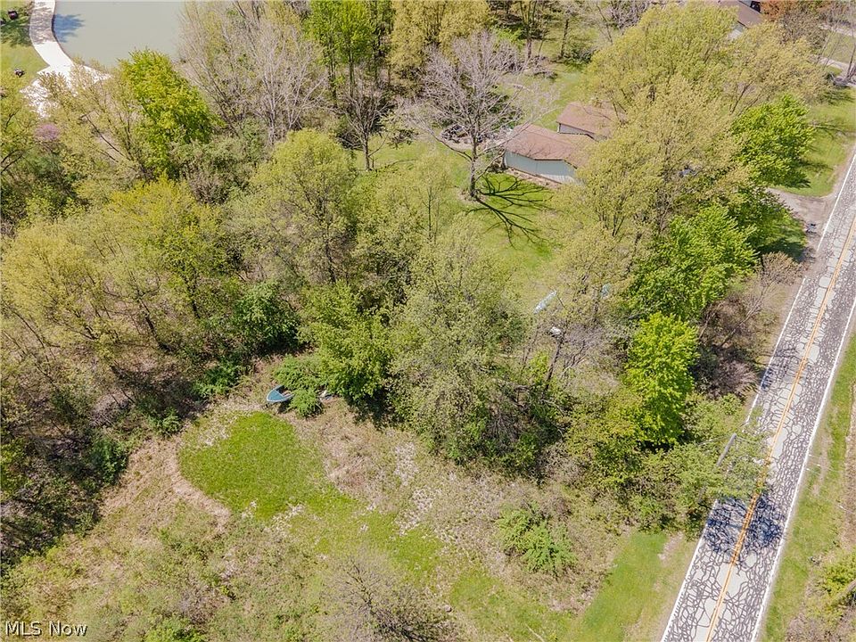 2nd image of Avon Rd