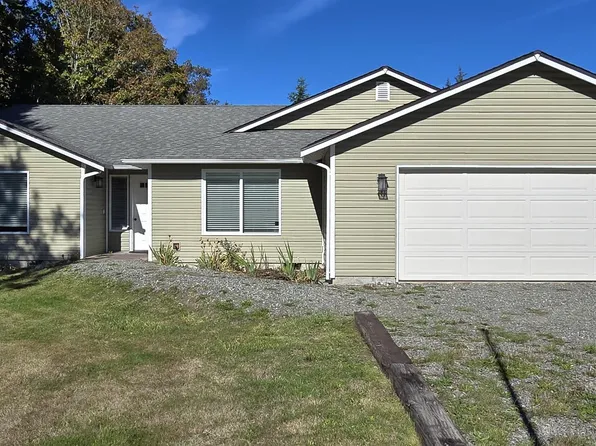 3710 W Edgewood Dr, Port Angeles, WA 98363