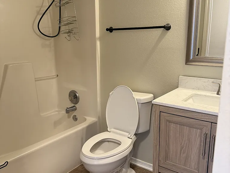 2nd Bathroom