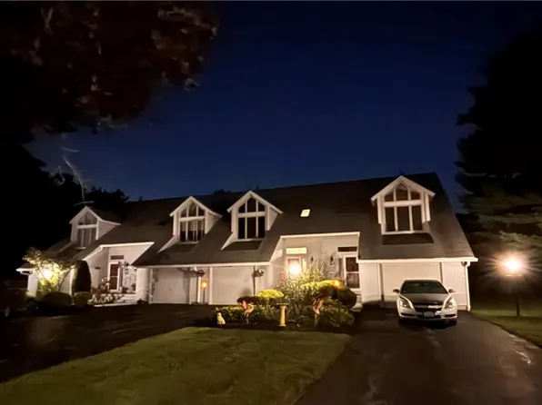 12 Tamarac Dr #D, Smithfield, RI 02828
