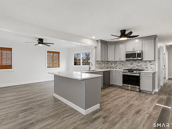 4th image of 217 Merwin Avenue