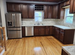 2564 N Bartlett Ave, Milwaukee, WI 53211