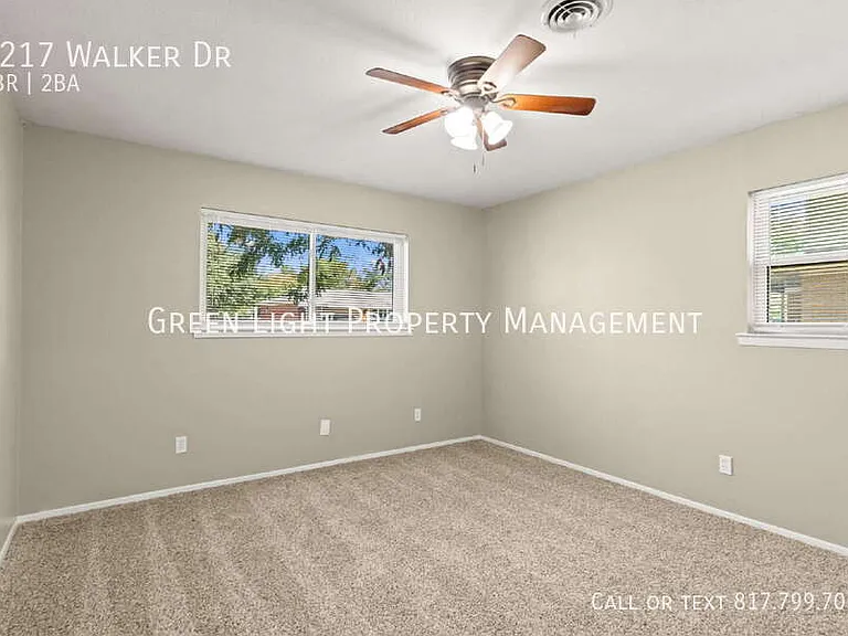 1217 Walker Dr — Photo 23