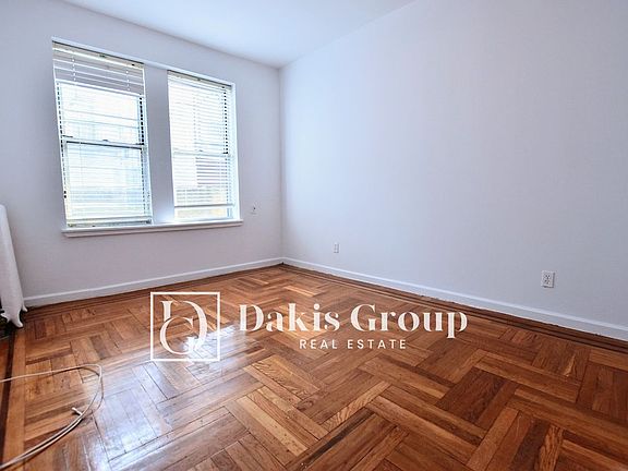 2nd image of 18-27 Ditmars Blvd #Gs2