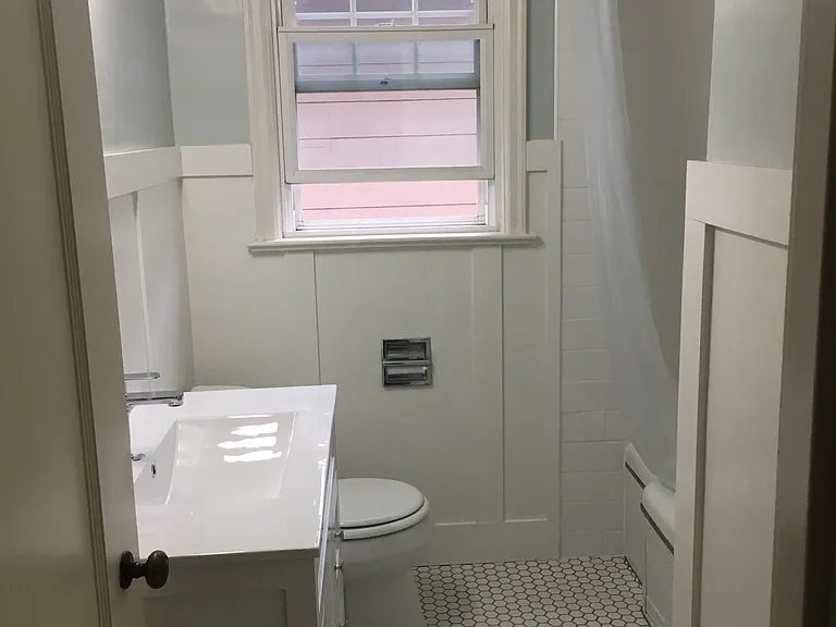 2327 Spruce St — Photo 13