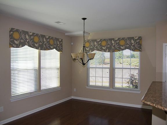 5th image of 9541 Alice McGinn Dr