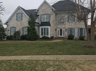 7101 Austinwood Rd, Louisville, KY 40214